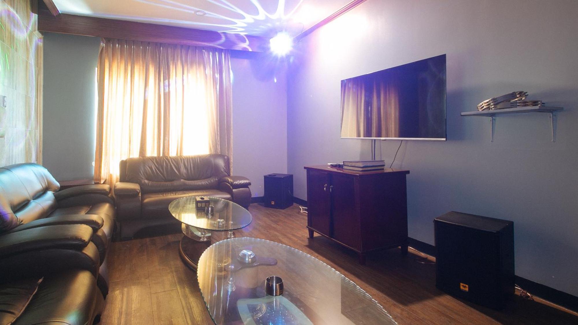 Reddoorz Premium At Jjimjbang Hotel Spa مانيلا المظهر الخارجي الصورة