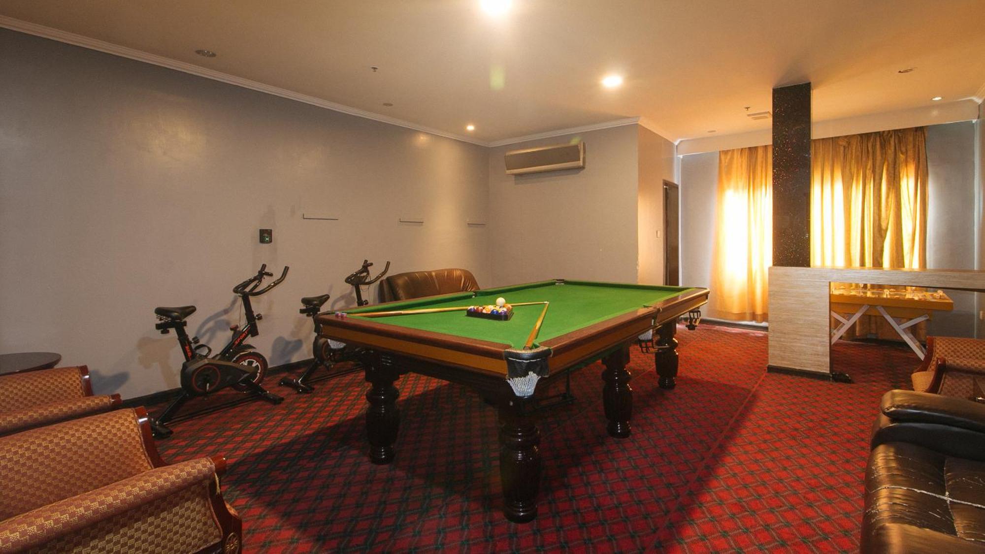 Reddoorz Premium At Jjimjbang Hotel Spa مانيلا المظهر الخارجي الصورة